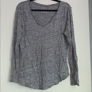 Long sleeve tee shirt